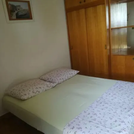 Studio Nemira 4834a * Gornji Dolac
